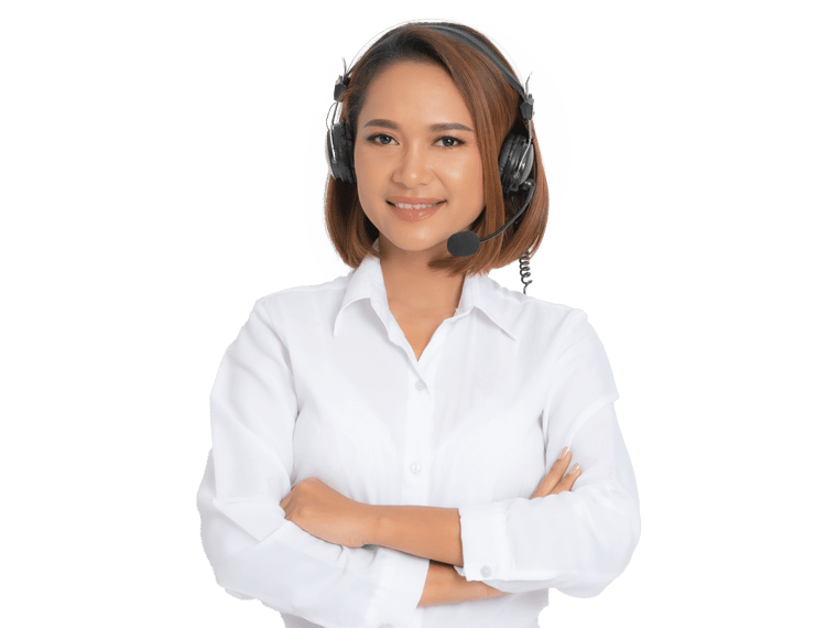 Cantonese interpreting services expert smiling wearing a headset crossing her arm