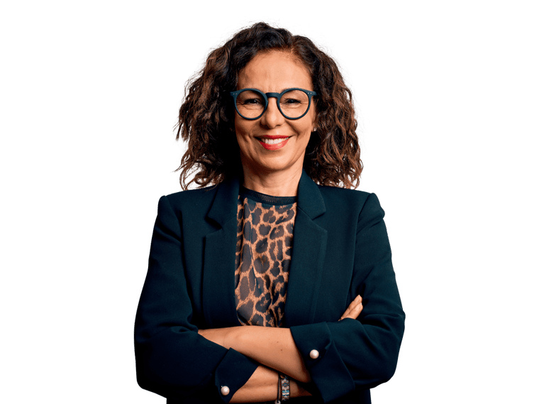 French legal translation services smiling women folding her arms