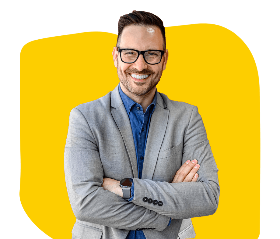 Translator by sector professional at Absolute translations smiling with folded arms