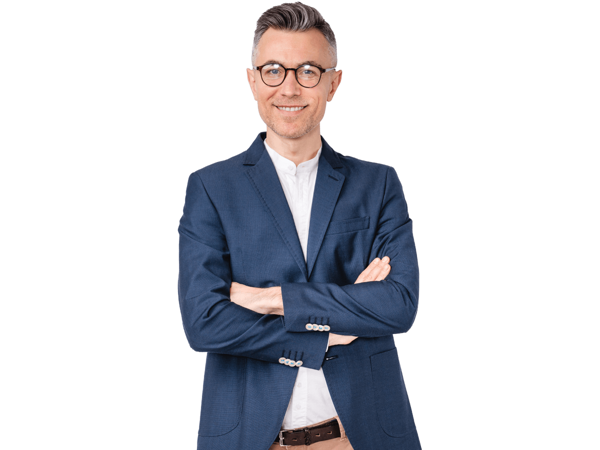 Georgian localisation services, Confident handsome mature businessman standing with arms crossed isolated in white background