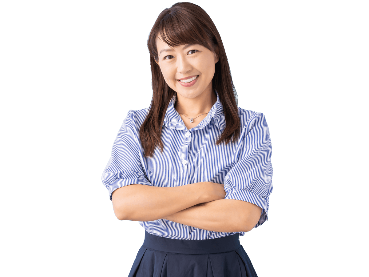 Mandarin translation Expert in blue-white stripes polo